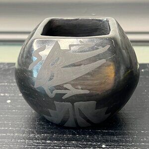 Santa Clara Native Myra Sisneros Black Pottery Square Round Pot Carved Signed